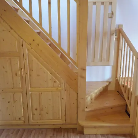 Ve Stare Skole Guest house